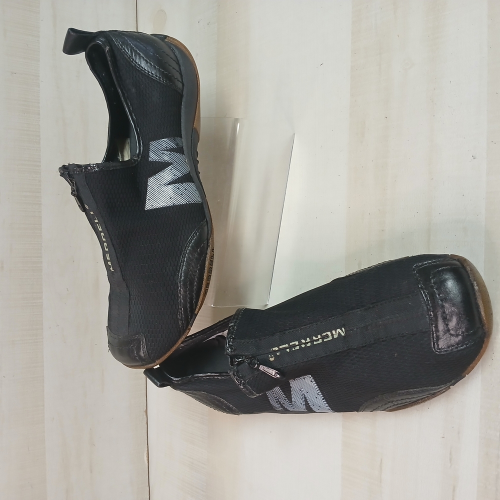 Merrell Shoes Barrado Black Mesh Zip Walking Shoes USMerrell Black Slip-On Shoes
